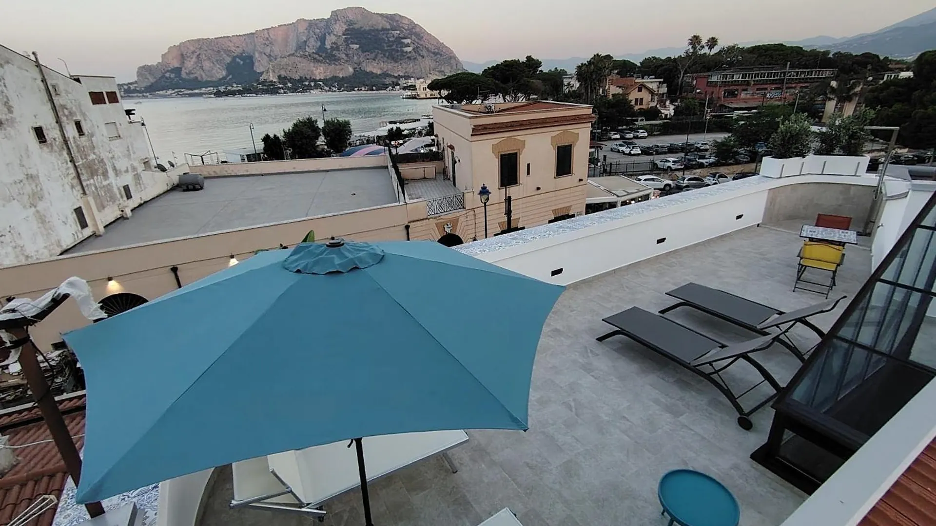 Appartamento La Terrazza Del Sole Di Mondello Palermo Alloggio in famiglia