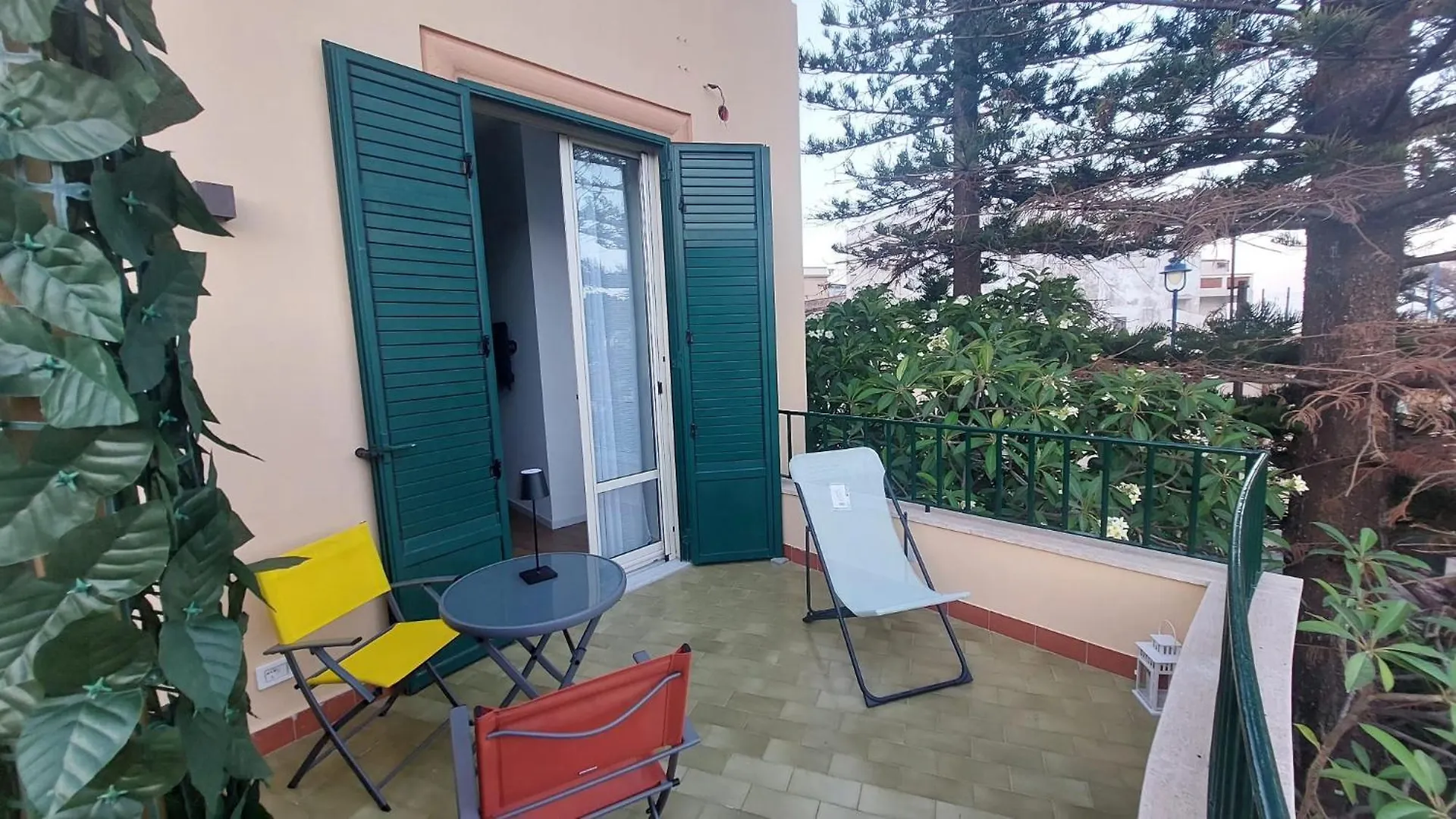 דירות פלרמו La Terrazza Del Sole Di Mondello 0*,